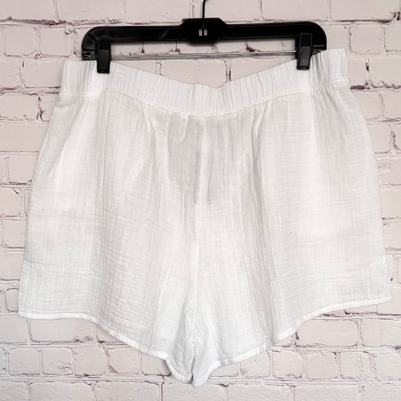 L.L. BEAN White Cloud Gauze High Rise Cover-Up Shorts--NWT--L - Picture 10 of 12